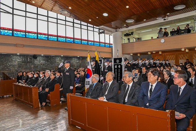 5. [추모] 과학기술유공자를 추모합니다_3(김모임 장례예배).jpg 이미지입니다.